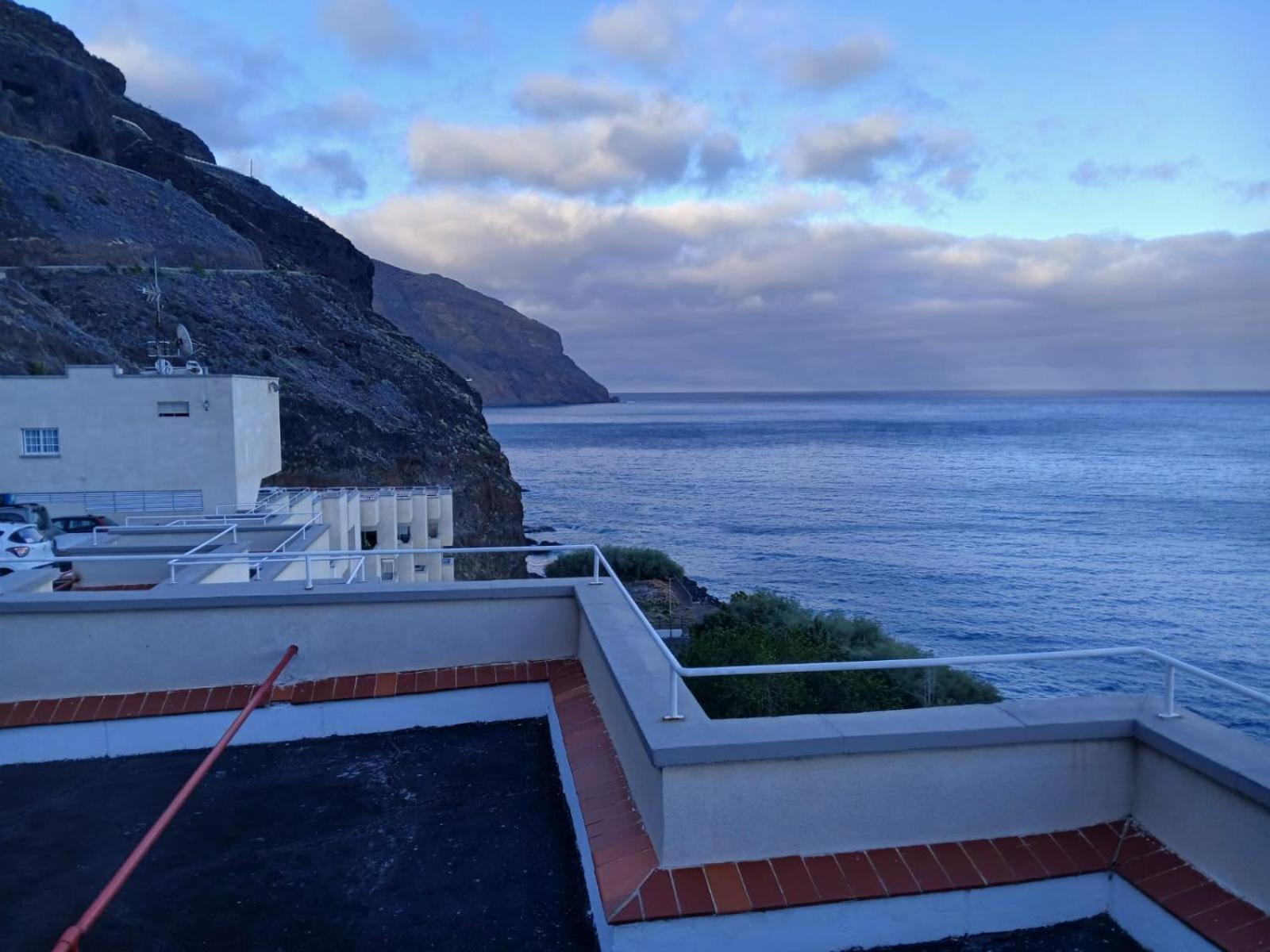 Apartamentos Playa Chica / Playa Las Gaviotas Santa Cruz de Tenerife Exterior photo